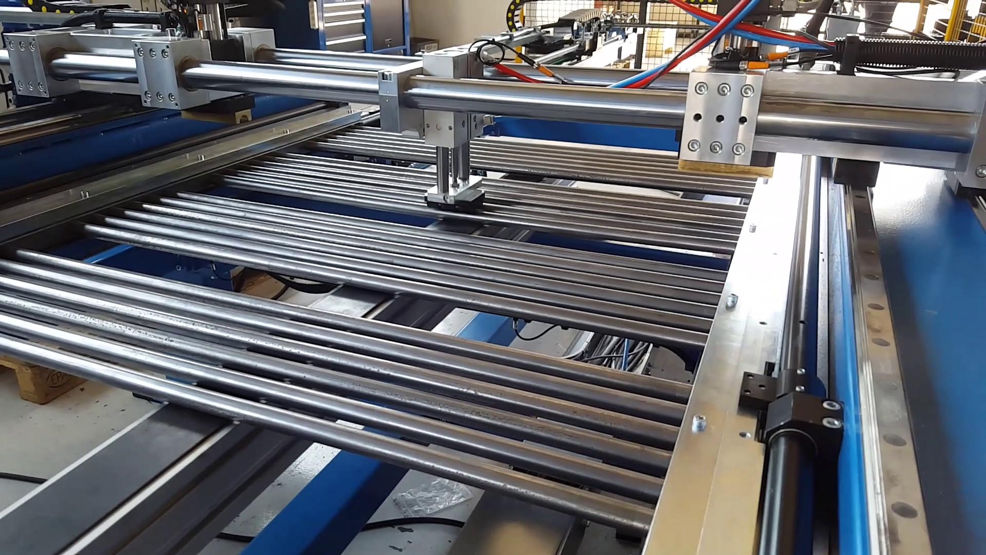 Assembly machine for C-type towel radiators before braze welding